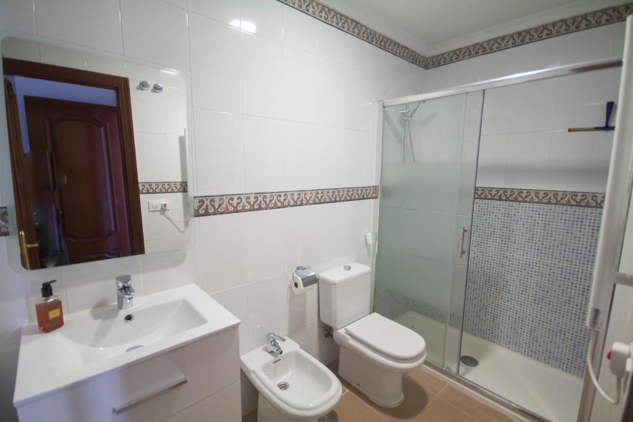 Apt Calle Froilan De La Serna Séville